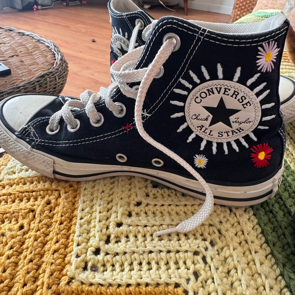 Converse women’s 6.5